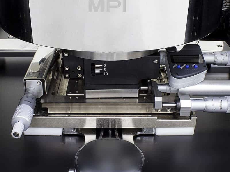 MPI TS200-THZ - Standard 10 mm Fine Z Adjustment and Optional XY-Theta Micrometer Movements